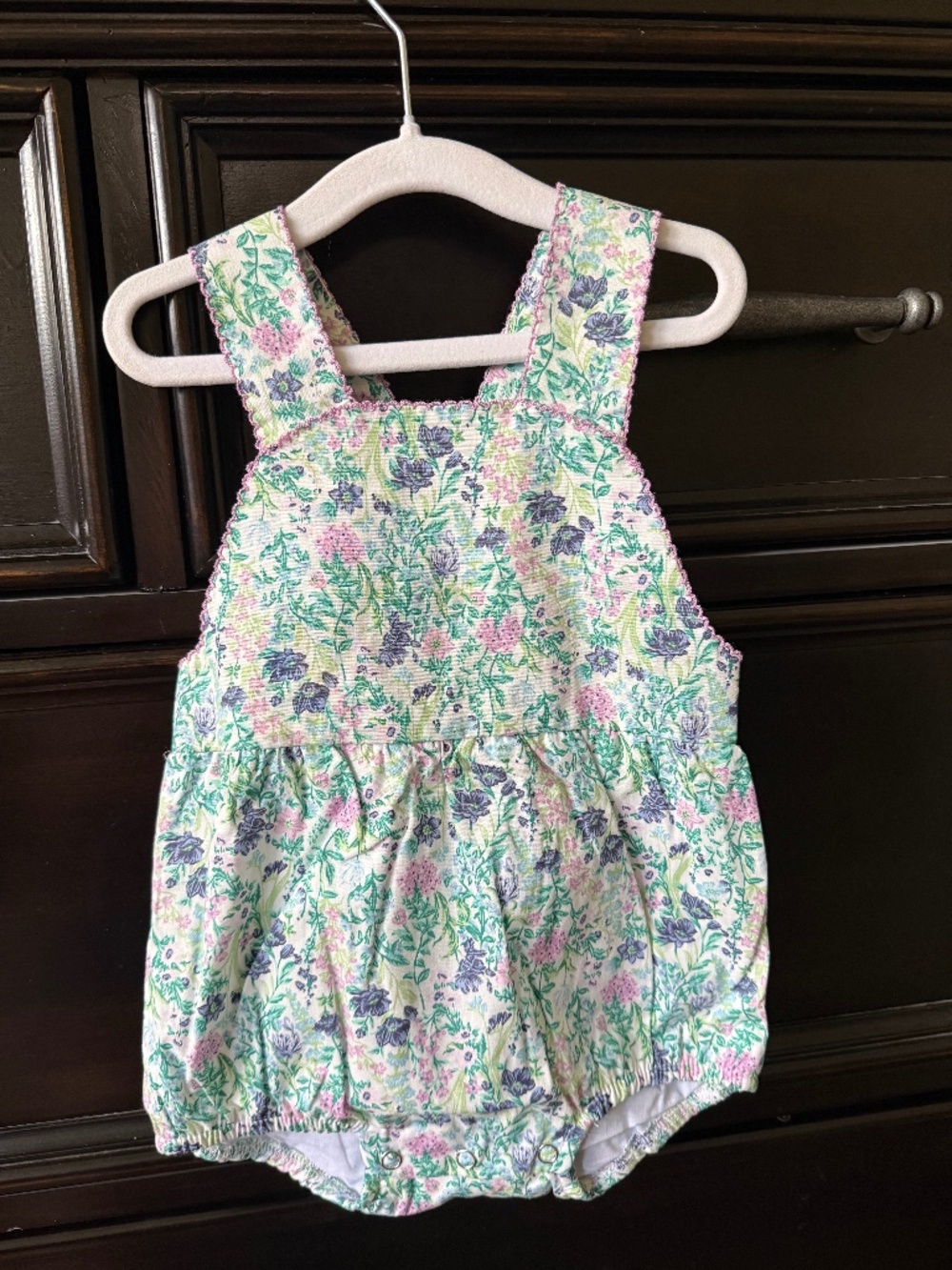 NWOT Stitchy Fish Bubble